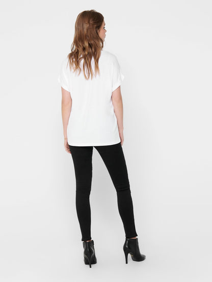 Only white t-shirt for women 