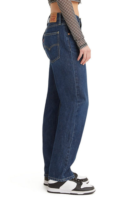 Women's Levi's low pro blue jeans